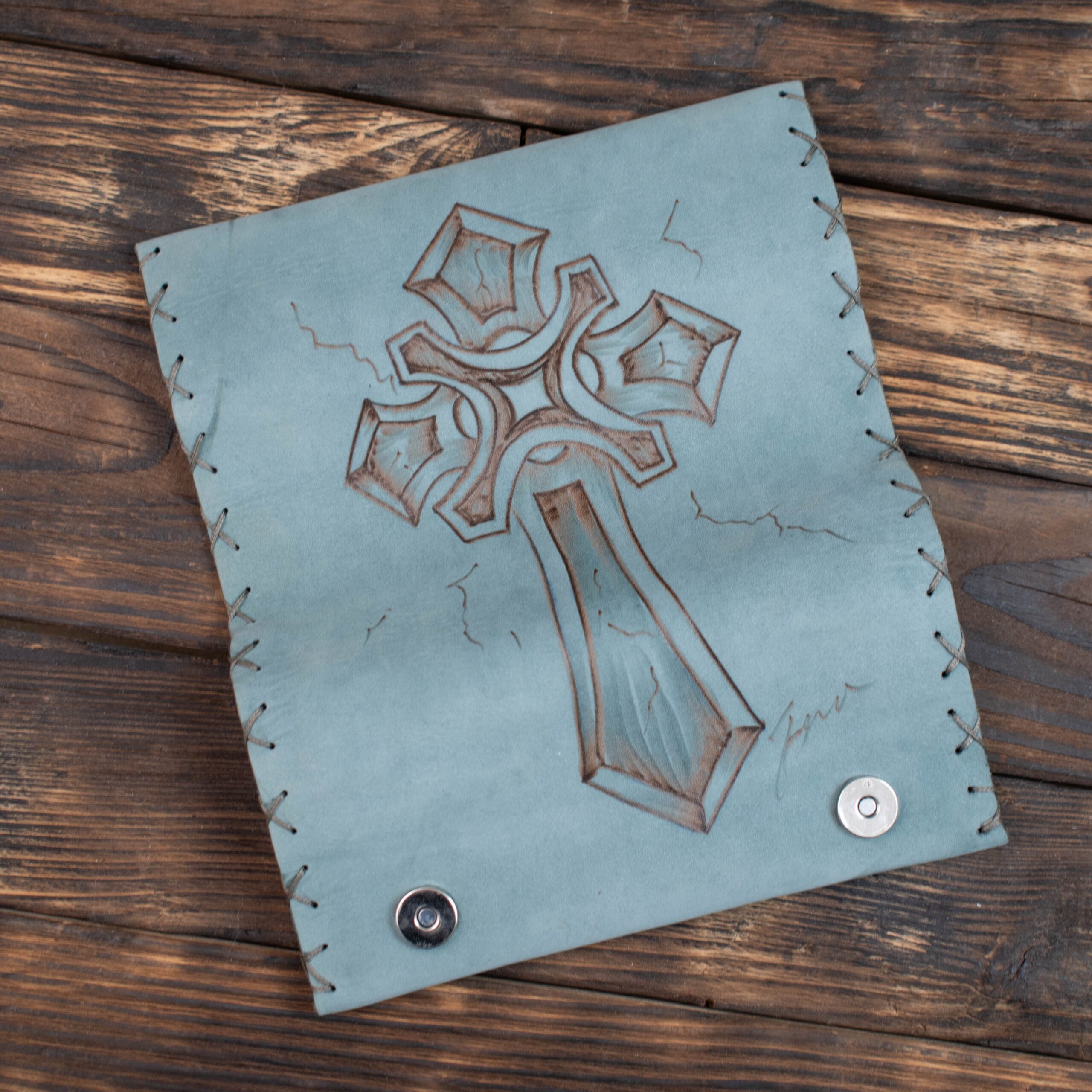 Καπνοθήκη Χειροποίητη Δερμάτινη Σταυρός