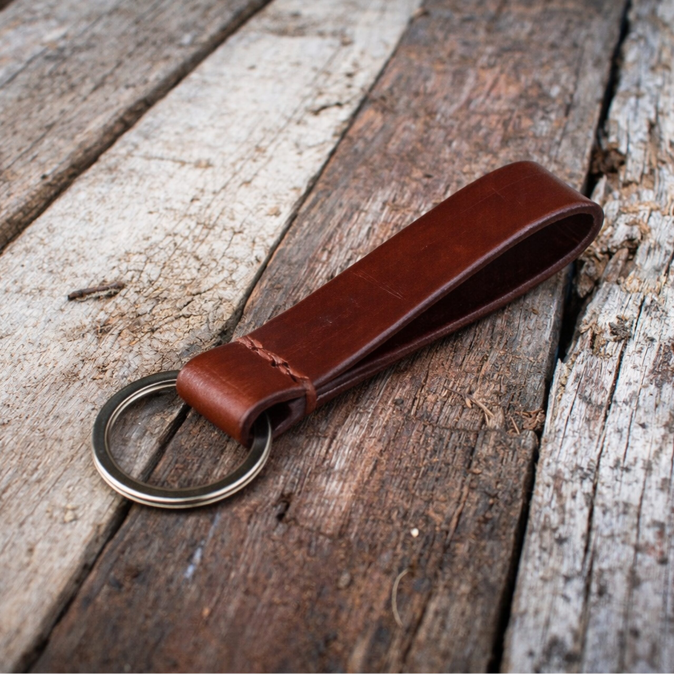 Δερμάτινο Μπρελόκ σε Τέσσερα Χρώματα - Image 2